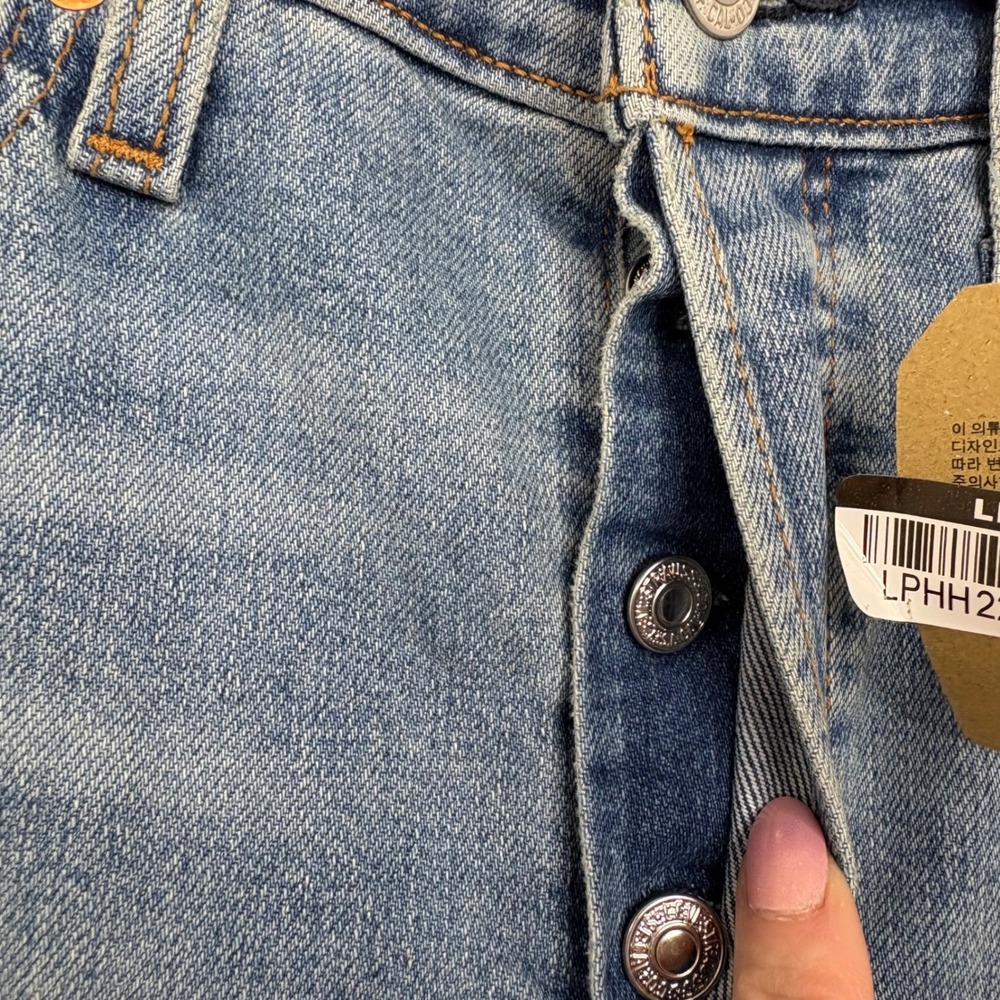 Levi's Wedgie Straight Jeans Distressed Ripped Light Wash High Rise Women 28x28 - Picture 8 of 9